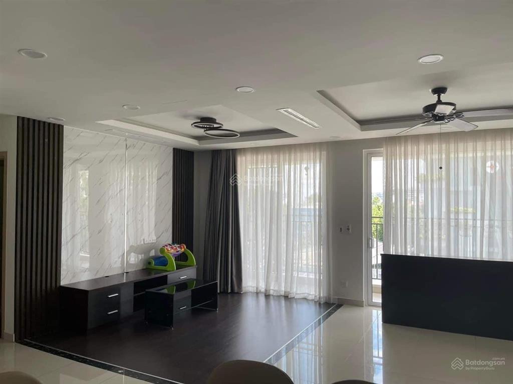 Chính chủ cần bán, 5,980 tỷ bao phí, 2pn 2wc chung cư golden mansion