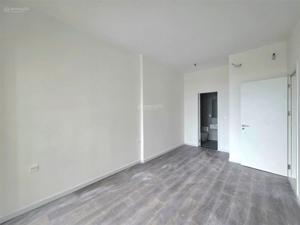 Chính chủ muốn bán 6,350 tỷ giá tốt, 2pn 69m2, tầng cao view sông, victoria novaland