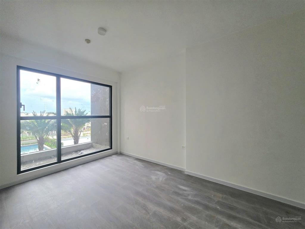 Chính chủ muốn bán 6,350 tỷ giá tốt, 2pn 69m2, tầng cao view sông, victoria novaland