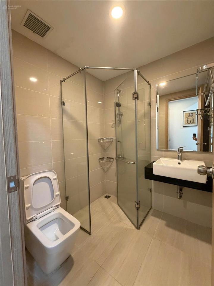 Độc quyền cho thuê 2pn, 2wc giá 17tr/tháng golden mansion, tầng cao, full nội thất ở được liền