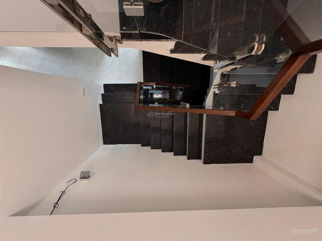 Chính chủ bán nhanh nhà mới hoàn thiện 50,6m² lô góc tuyệt vời, 6,8 tỷ