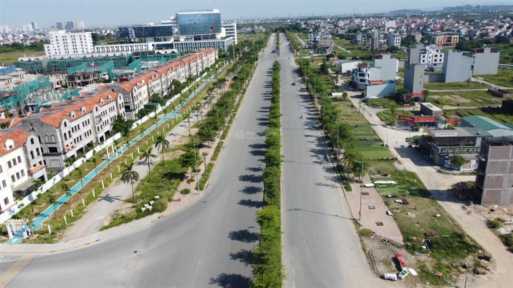 Chính chủ đang gửi bán lô đất dịch vụ an thượng mặt đường 36m, giá chỉ 129tr/m2 (khu x2)