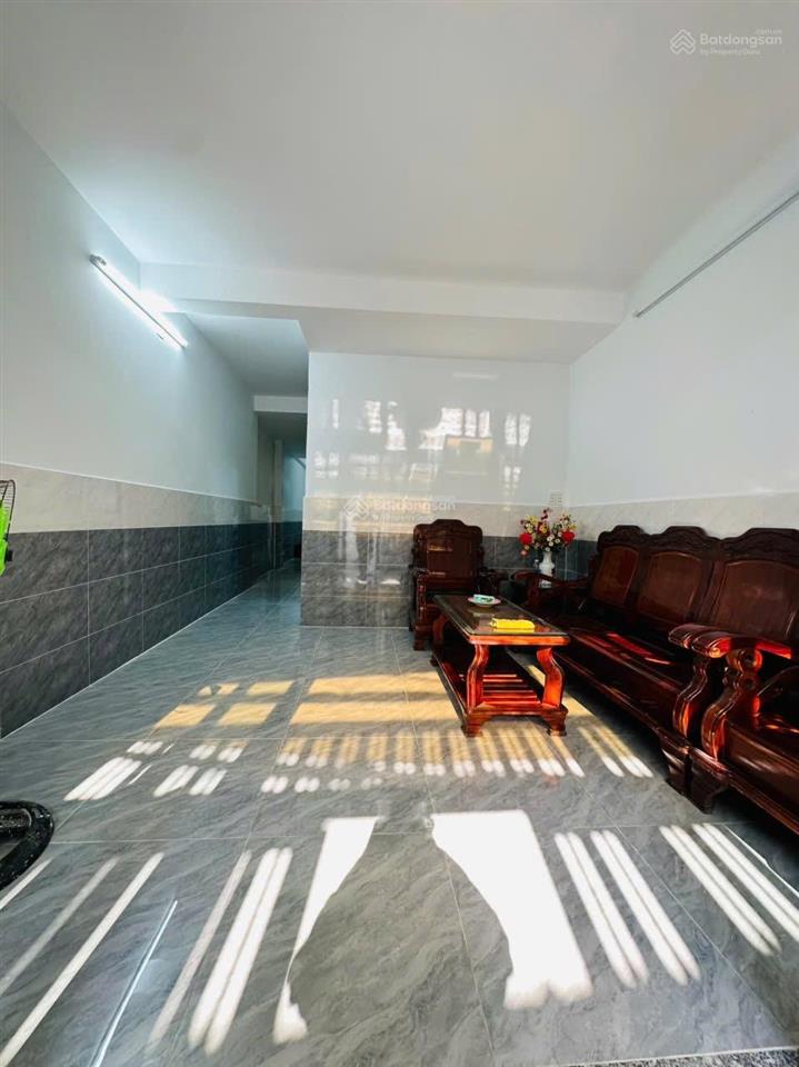 Nhà mới vào ở ngay hiệp bình chánh, 60m2, 1 trệt 1 lầu 4pn, hẻm ba gác, giá 5,2 tỷ còn tl