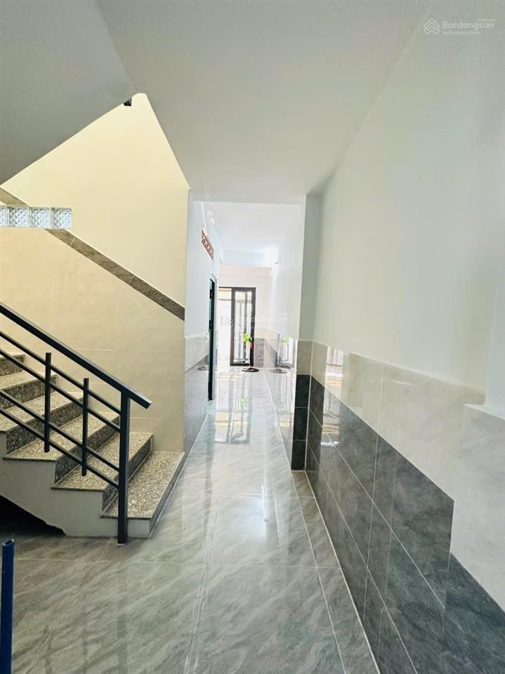 Nhà mới vào ở ngay hiệp bình chánh, 60m2, 1 trệt 1 lầu 4pn, hẻm ba gác, giá 5,2 tỷ còn tl