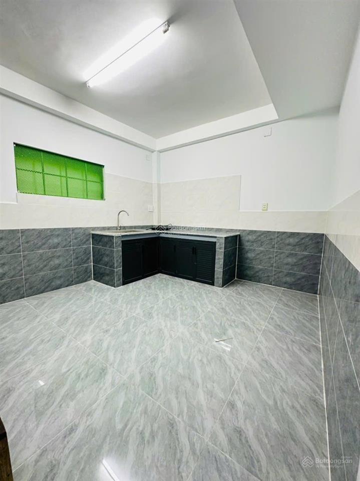 Nhà mới vào ở ngay hiệp bình chánh, 60m2, 1 trệt 1 lầu 4pn, hẻm ba gác, giá 5,2 tỷ còn tl