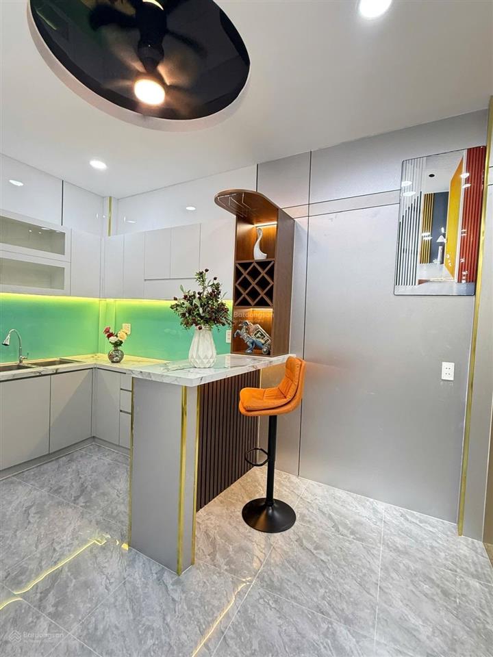 Nhà mới vào ở ngay hiệp bình chánh, 70m2, ngang 5m, 2pn, 2wc, nở hậu 7m, giá chỉ 5,65 tỷ