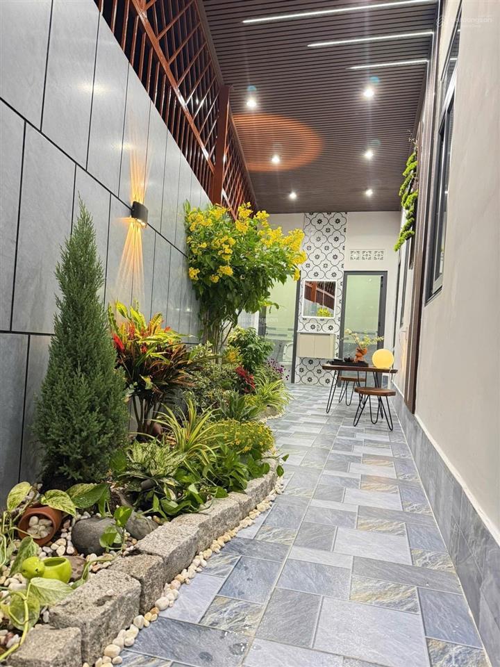 Nhà mới vào ở ngay hiệp bình chánh, 70m2, ngang 5m, 2pn, 2wc, nở hậu 7m, giá chỉ 5,65 tỷ