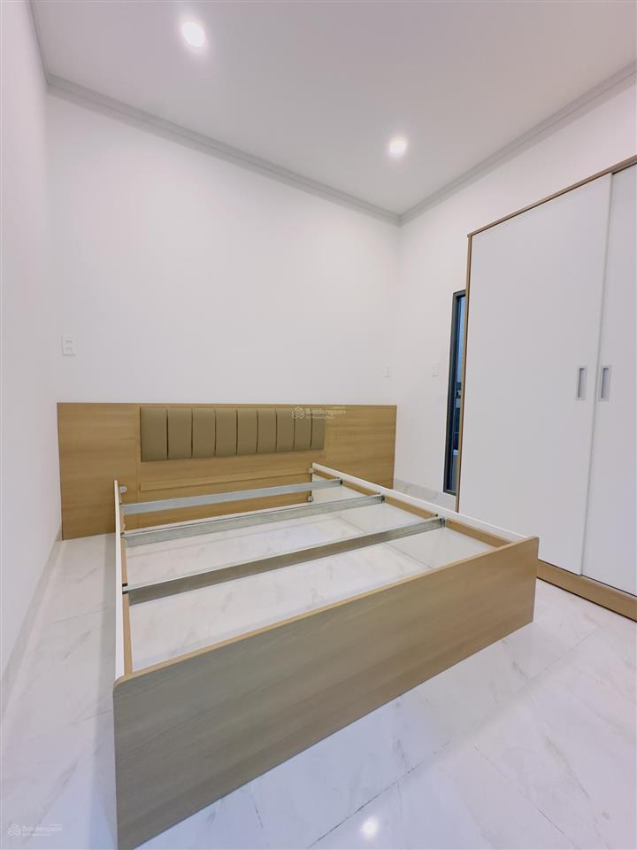 Nhà mặt tiền kinh doanh đối diện gigamall, 1 trệt 1 lầu 3pn, đường xe tải, giá chỉ 7,6 tỷ
