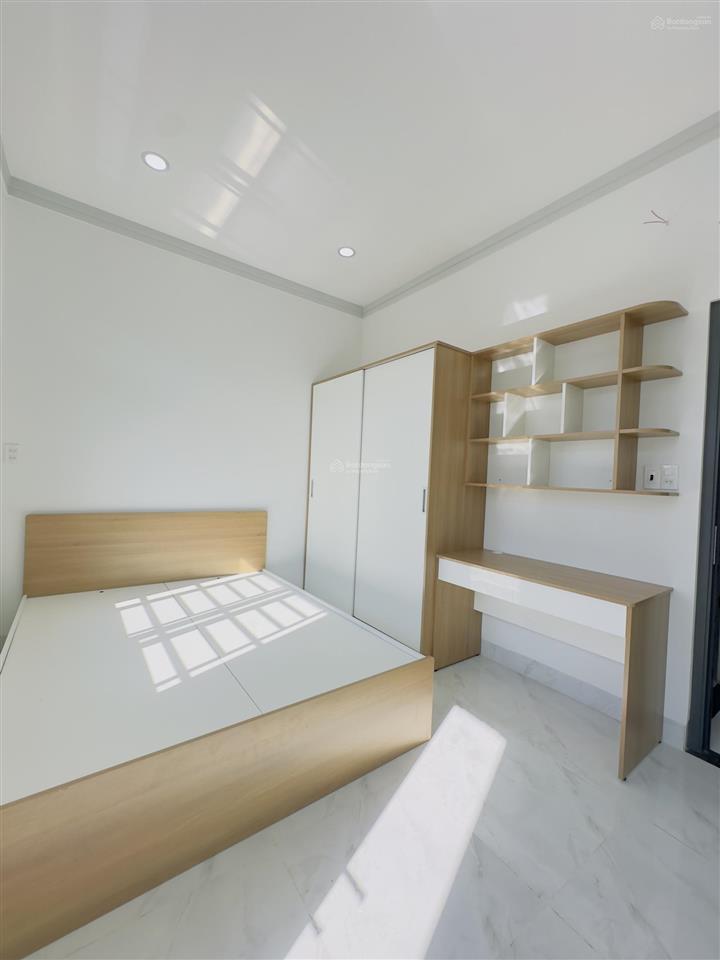 Nhà mặt tiền kinh doanh đối diện gigamall, 1 trệt 1 lầu 3pn, đường xe tải, giá chỉ 7,6 tỷ