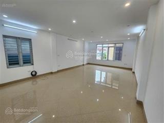 Cho thuê văn phòng 59 hoàng cầu, đống đa. dt 35m2, cửa thoáng, thang máy, giá 7.5tr/th