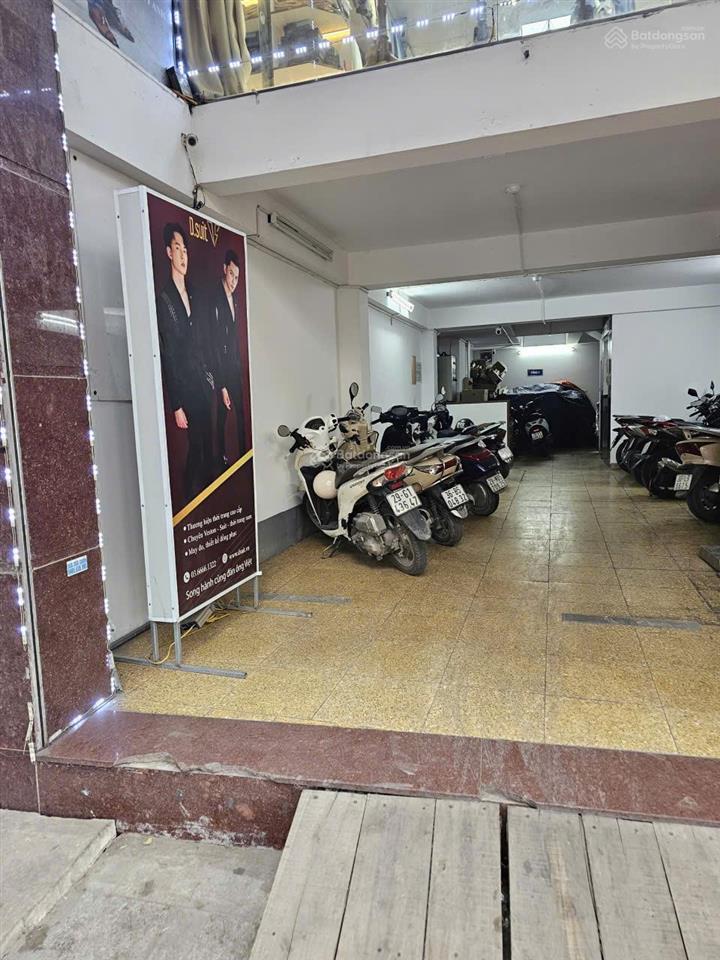 Cho thuê tầng lửng số 243 hoàng cầu, đống đa. dt 45m2 mt 5.5m, làm showroom giá 16tr/th