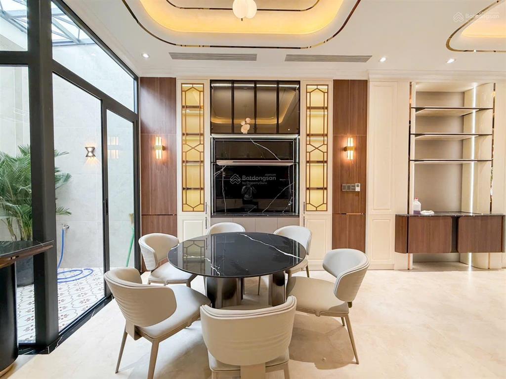 Bán nhà riêng tại d6, phú mỹ, quận 7, tp.hcm giá ưu đãi 18,6 tỷ, 90m2