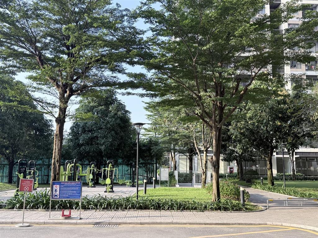 Siêu phẩm cắt lỗ shop vinhomes grand park giá tốt sẵn hđ thuê 0778 973 ***