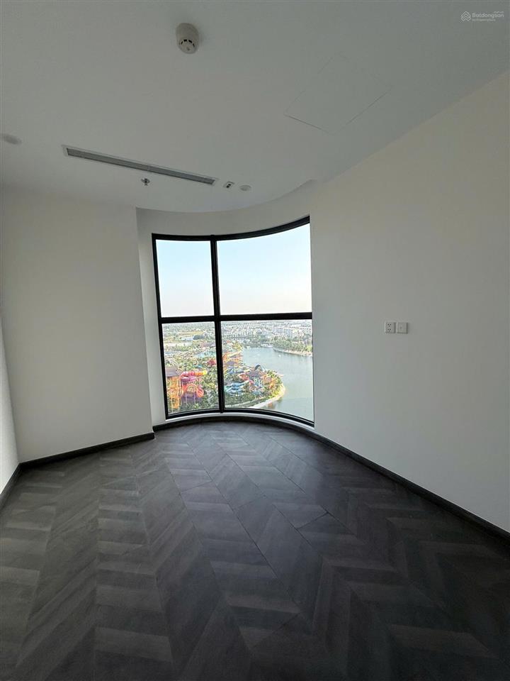 Giá siêu rẻ! 3pn 100m2 beverly giá chỉ 7,2 tỷ vinhomes grand park 0778 973 ***