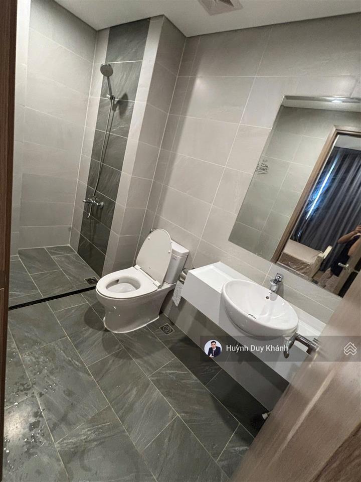 Giá tốt cho thuê 2pn + góc 69m2 có sẳn nội thất vinhomes grand park 0778 973 ***