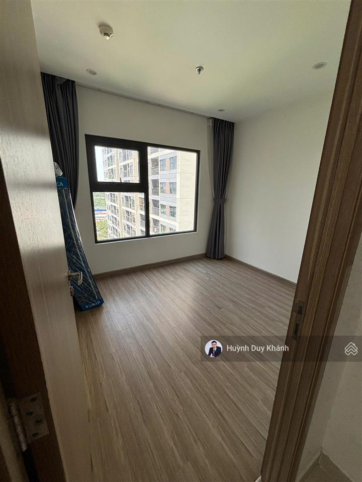 Giá tốt cho thuê 2pn + góc 69m2 có sẳn nội thất vinhomes grand park 0778 973 ***