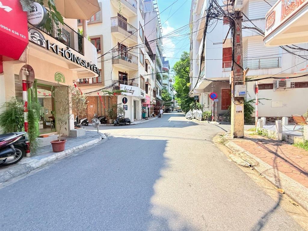 Phân lô huỳnh thúc kháng, vỉa hè, kd, ô tô tránh, 81m x5 tầng.