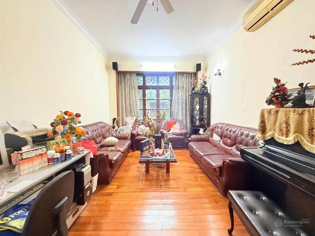 Phân lô huỳnh thúc kháng, vỉa hè, kd, ô tô tránh, 81m x5 tầng.
