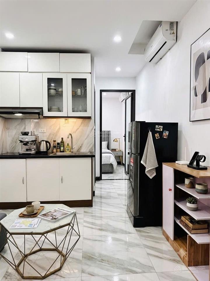 Chdv quận cầu giấy, dòng tiền 200tr/1 tháng, 135m xây 8 tầng.