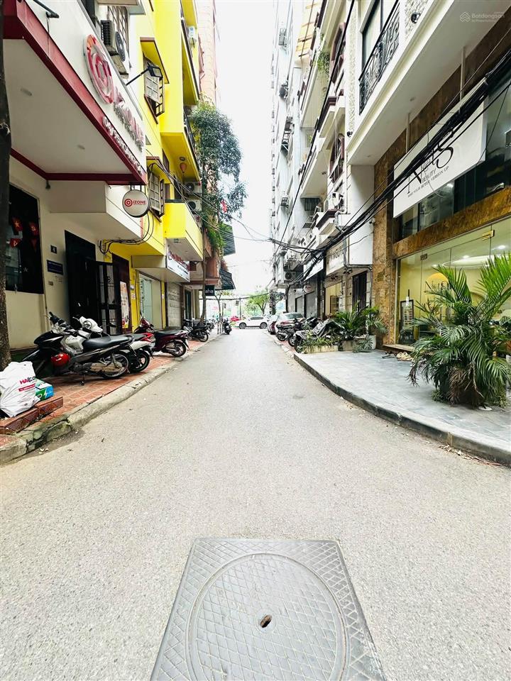 Phân lô hoàng cầu, đống đa, ô tô, vỉa hè, kinh doanh, 63m xây 5 tầng, mt 5.2m