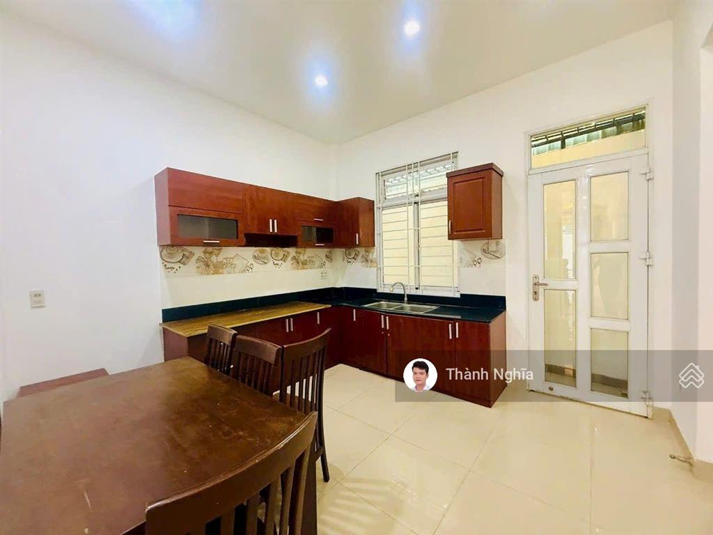 Hiếm có! nhà 1 trệt 2 lầu 61m2 4x15m 2pn, 2wc, đường ô tô, cách nguyễn duy trinh 200m chỉ 7 tỷ
