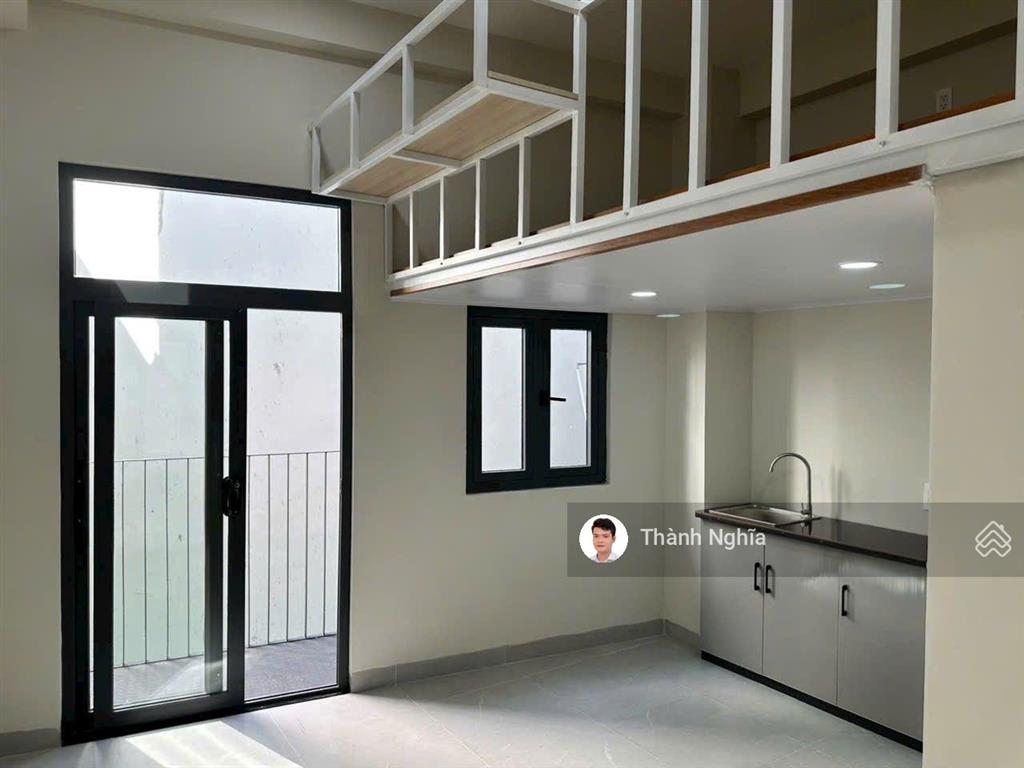 Chdv 4 tầng 72m2 10 phòng ngã 3 lê văn thịnh  nguyễn duy trinh chỉ 10.7 tỷ