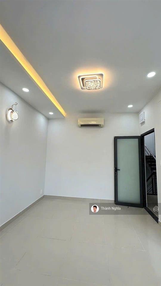 Gấp! bán nhà ngang 5.7m ô tô đến nhà! cách nguyễn duy trinh 50m, 4 tầng, 3pn, 3wc chỉ 8.x tỷ