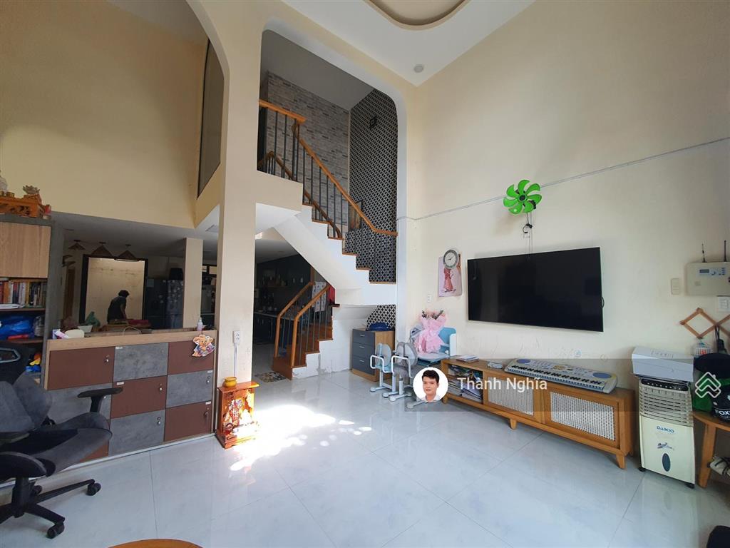 Nhà ngang khủng đến 7m! 119m2 2 tầng, sân rộng rãi, cách nguyễn duy trinh 150m chỉ 8. x tỷ