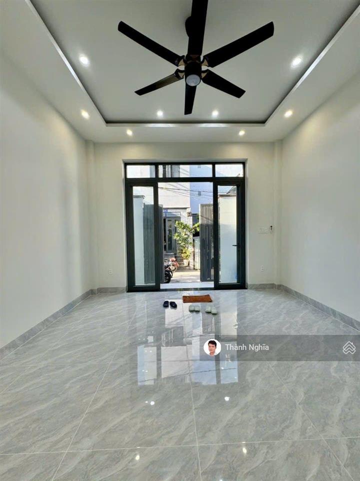 Hiếm lắm! nhà mới 4 tầng, 4.5x16.3m 73m², 4pn, 5wc, hẻm 4m gần bv lê văn thịnh, chỉ 8.4 tỷ