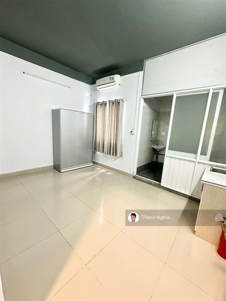 Nhà ngon! 4 tầng 94m2 (4.5x21) ô tô đậu trong nhà, 8pn, 6 wc khai thác 35tr/th sát bv lê văn thịnh