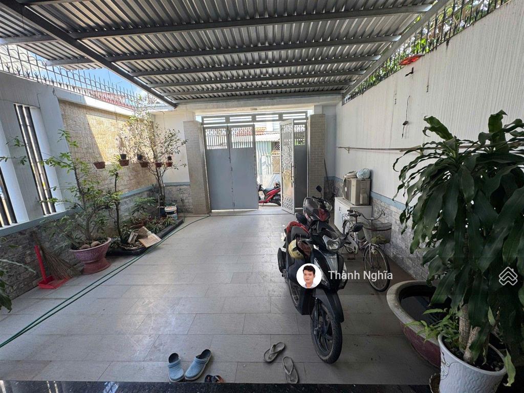 Bán gấp! nhà đẹp 3 tầng, ngang khủng 6.1m (nở hậu 6.5) x 28m 173,2m2,góc,xe hơi vào nhà chỉ 14.x tỷ