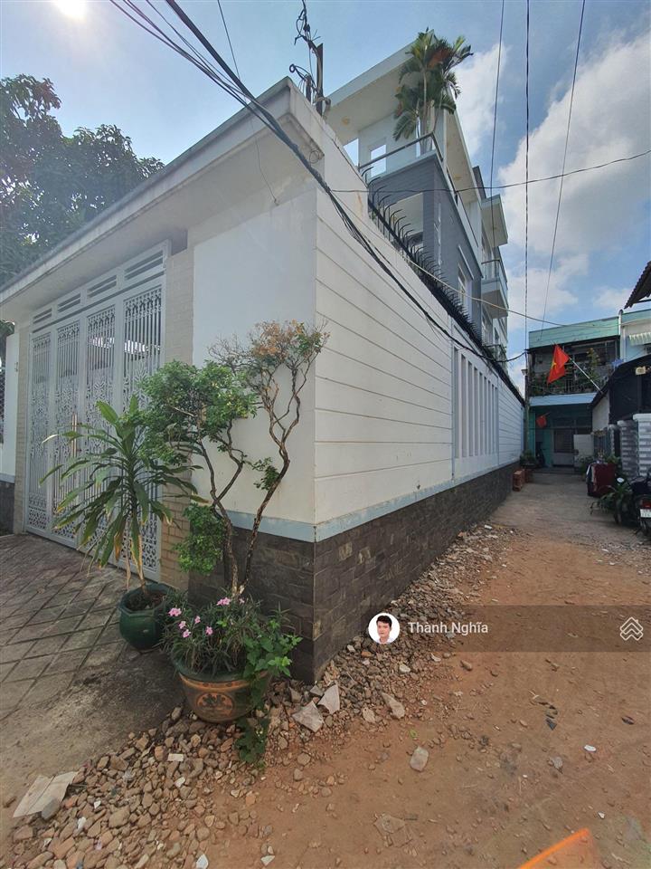 Bán gấp! nhà đẹp 3 tầng, ngang khủng 6.1m (nở hậu 6.5) x 28m 173,2m2,góc,xe hơi vào nhà chỉ 14.x tỷ