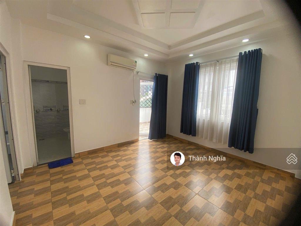 Nhà đẹp ngang 6.59 x 20m, 127m2, xây 4 tầng, 5pn, đường xe tải tránh đối diện feliz en vista
