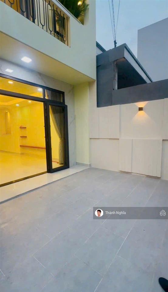Nhà đẹp 2 tầng 70.4m2  gần bệnh viện lê văn thịnh, hẻm xe hơi 2pn, 3wc chỉ 7.4 tỷ