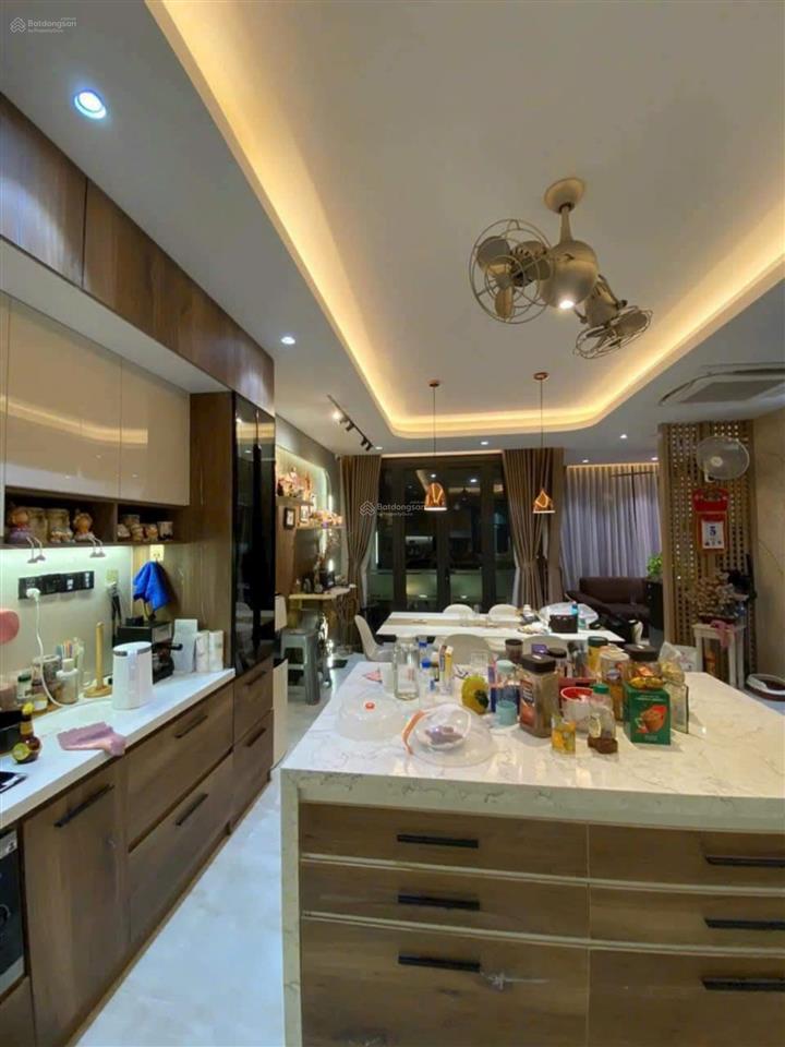 Nhà riêng khu nb đường phạm văn hai. dt 7.2m*25m. công nhận 140m2  5 tầng kiên cố. giá 25 tỷ tl