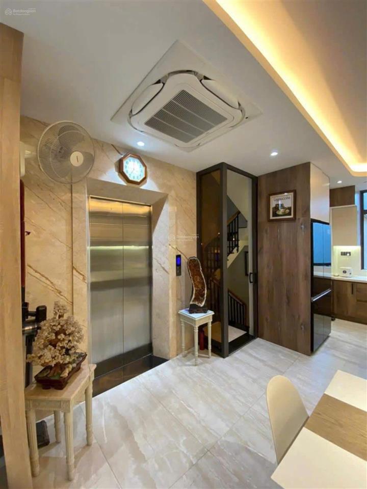 Nhà riêng khu nb đường phạm văn hai. dt 7.2m*25m. công nhận 140m2  5 tầng kiên cố. giá 25 tỷ tl