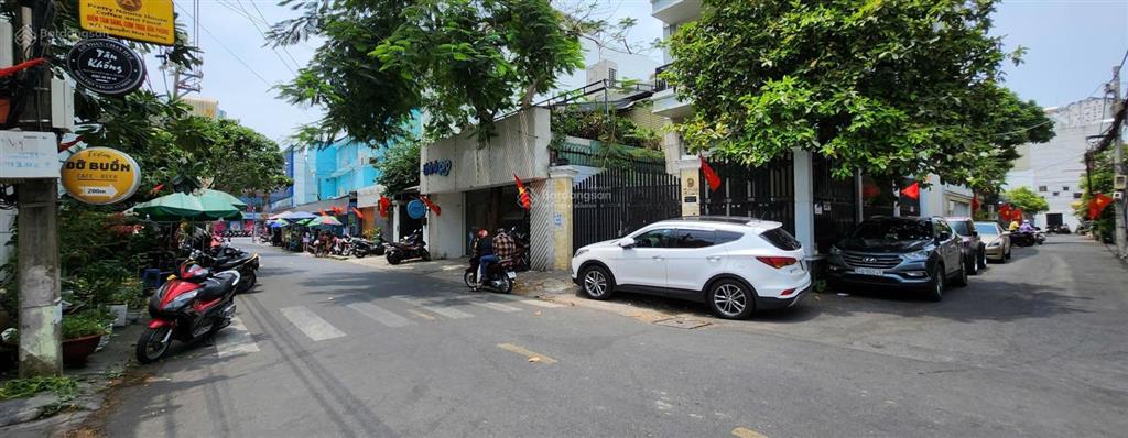 Thông số đẹp 6,1m * 15m nở hậu tài lộc 6,8m  5 tầng  đường cách mạng tháng 8. giá 20 tỷ tl