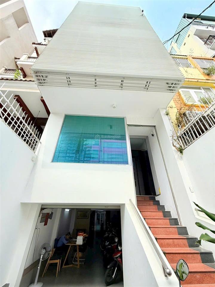Building mini đường sư vạn hạnh  1 hầm + 5 tầng  thang máy. giá bán 35,9 tỷ thương lượng