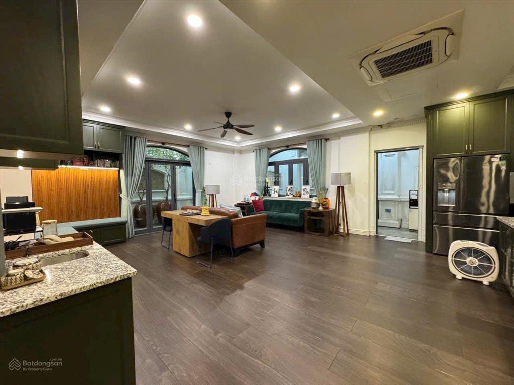 Villas cao cấp quận 10. diện tích chuẩn 6m*18m. hầm  4 tầng sân thượng. chính chủ bán 34 tỷ tl