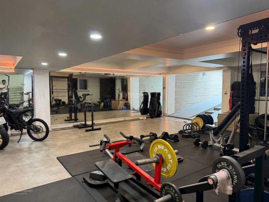 Villas cao cấp quận 10. diện tích chuẩn 6m*18m. hầm  4 tầng sân thượng. chính chủ bán 34 tỷ tl