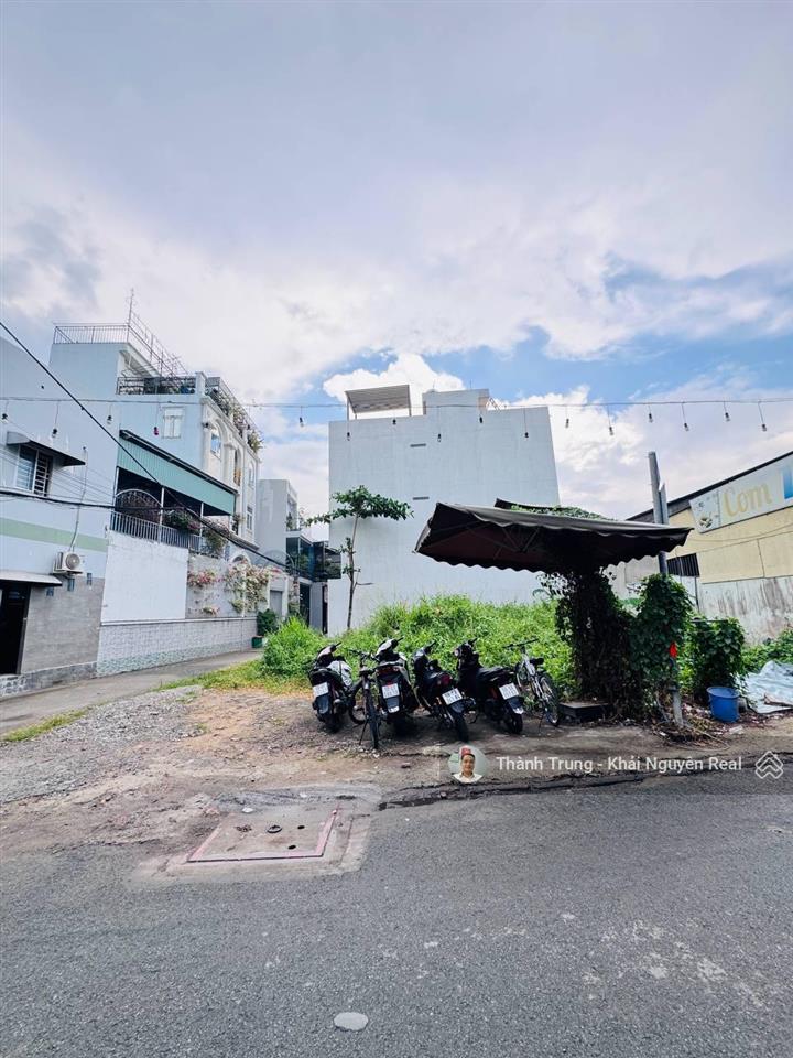 Bán lô đất mặt tiền kd đường lớn 20m, ngay gần cây xăng nguyễn duy trinh, gần chợ, trường học.