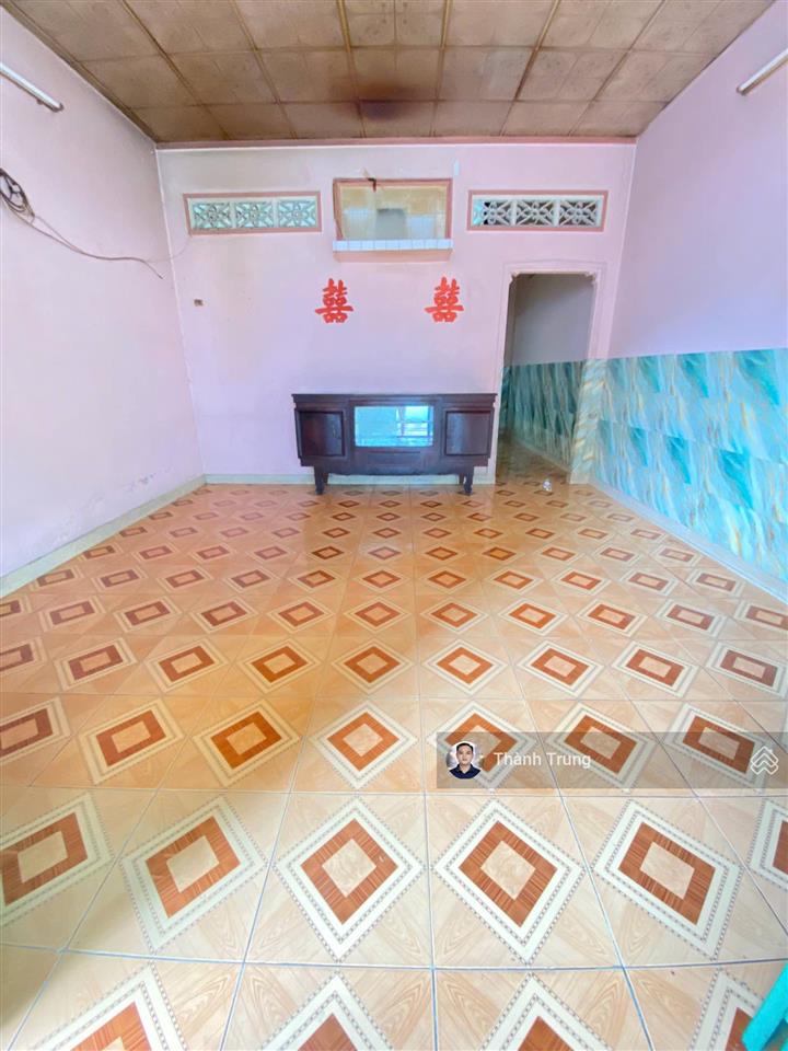 Gấp bán. căn nhà hẻm ô tô đường lã xuân oai. 76m2 giá chỉ 4 tỷ 350. sổ sẵn công chứng ngay