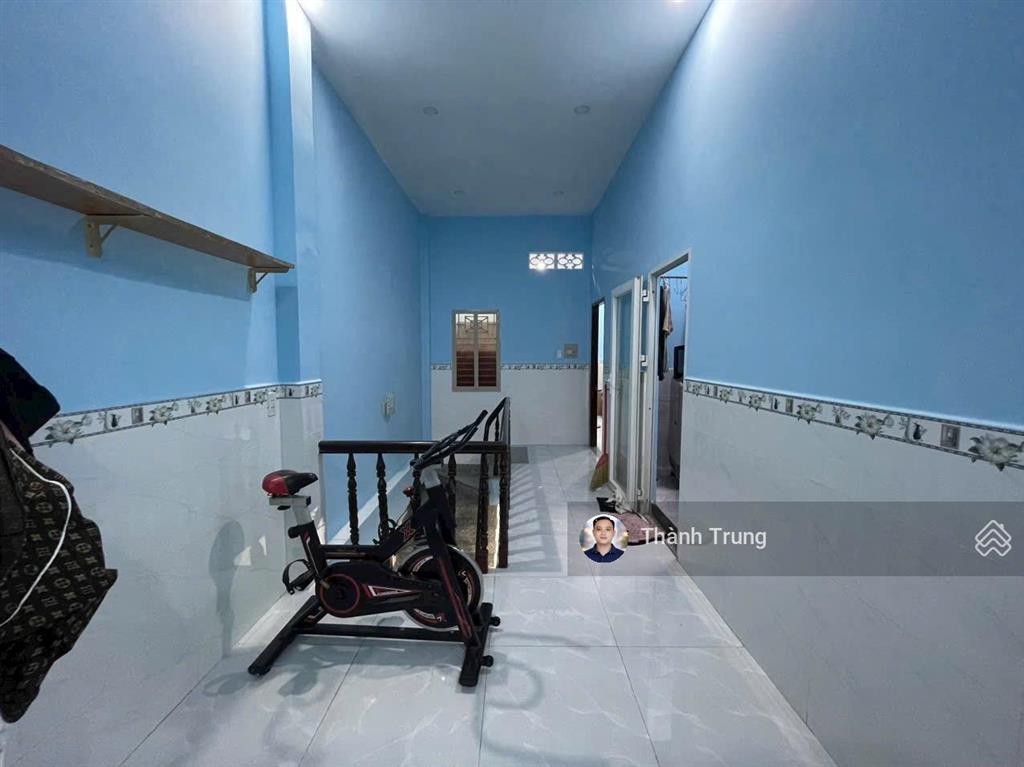 Chủ đang gấp bán, căn nhà đẹp hxh gần chợ 339. 1 trệt 1 lầu, 3 pn giá chỉ 6,5 tỷ còn thương lượng