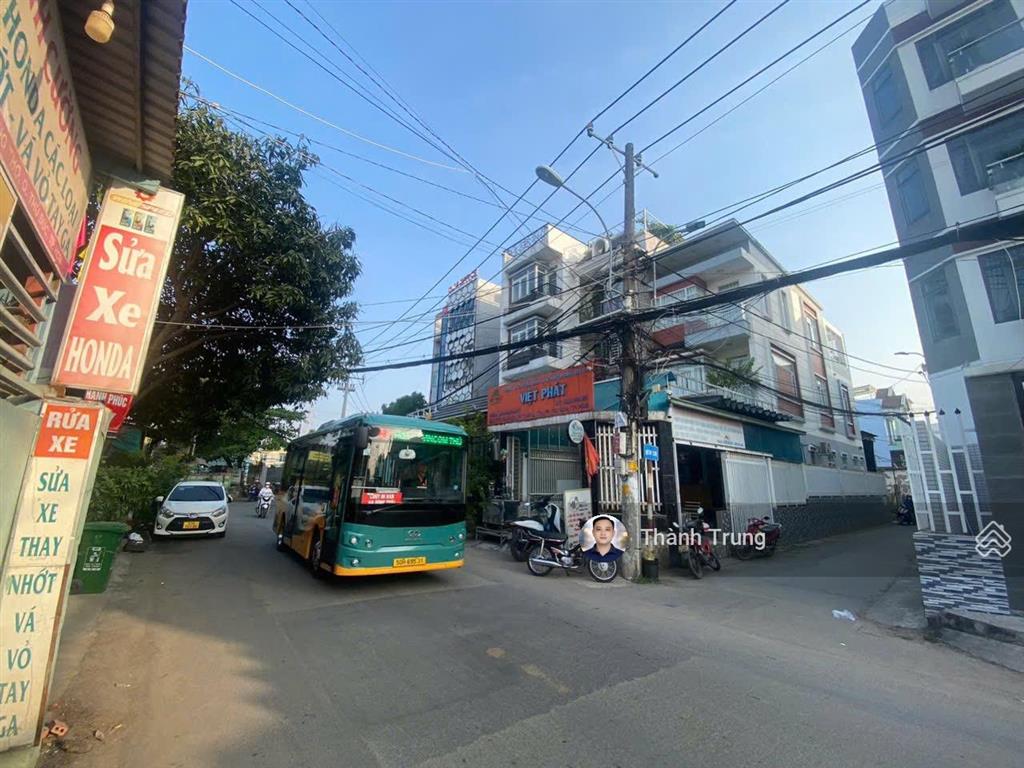 Căn này chủ giảm mạnh 2 tỷ bán nhanh trong tuần. nhà góc 2 mặt tiền đường số 11. 1t 2l, 3pn  4wc