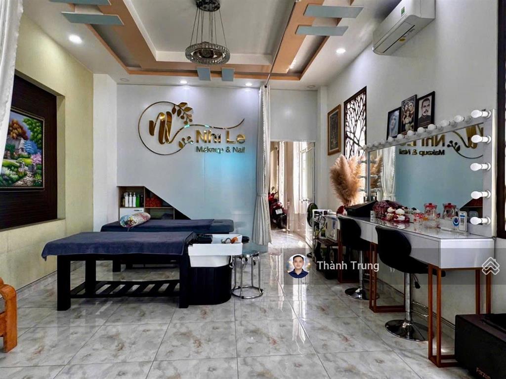 Căn này chủ giảm mạnh 2 tỷ bán nhanh trong tuần. nhà góc 2 mặt tiền đường số 11. 1t 2l, 3pn  4wc
