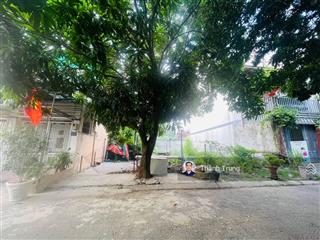 Bán đất biệt thự ven sông sài gòn 200m2 vuông vức giá chỉ 15 tỷ còn thương lượng. sổ hồng riêng