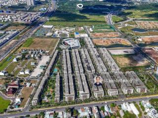 Bán nhanh nền đất biệt thự phú nhuận đối diện the global city. 290m2 giá 71tr/m2 sổ hồng riêng.