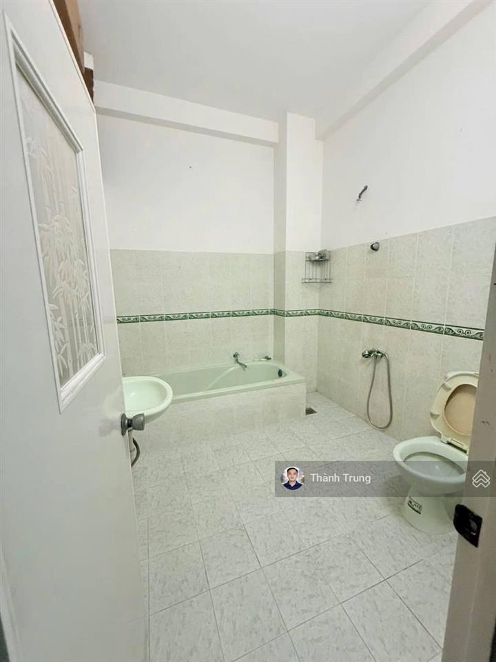 Về giá 10 tỷ bán nhanh căn nhà phố kdc nam long, q9. nhà trống vào ở ngay