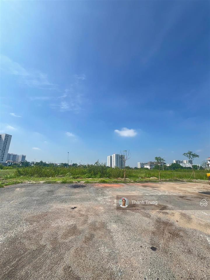 Bán gấp nền biệt thự góc 2 mặt tiền vị trí đẹp, giá chỉ 80tr/m2. vị trí gần the global city, lp
