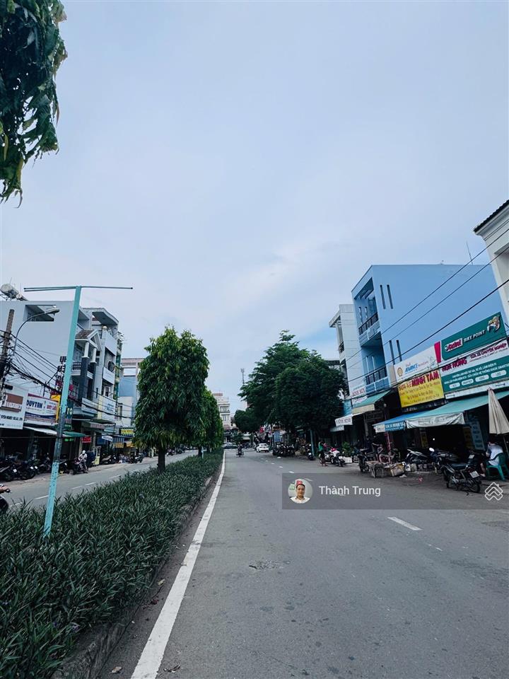 Gấp bán, chủ rất thiện chí bán căn nhà mặt tiền đại lộ ii, phước bình, gần chợ, giá chỉ 12,3 tỷ tl